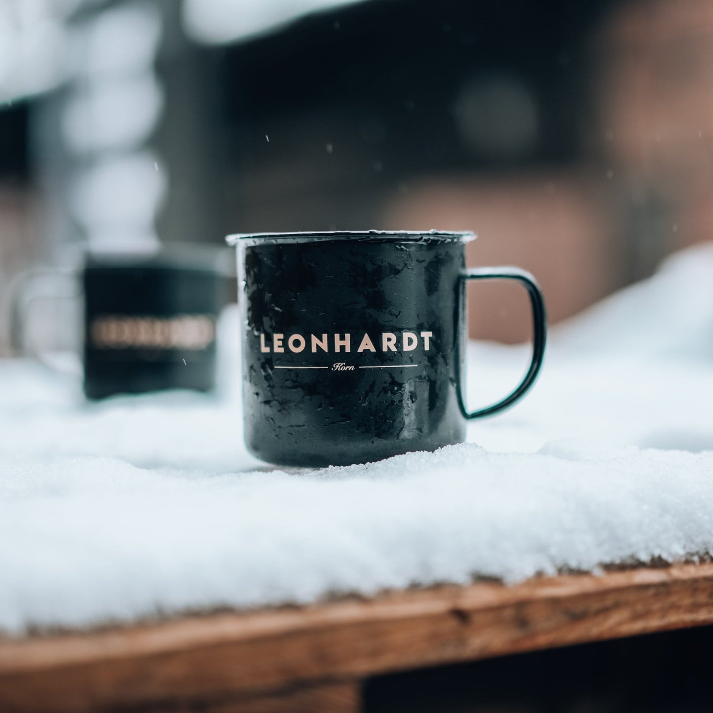 Leonhardt Korn // Emaille Becher - Leonhardt Korn