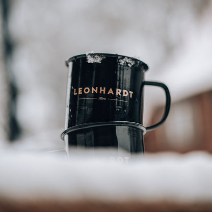 Leonhardt Korn // Emaille Becher - Leonhardt Korn