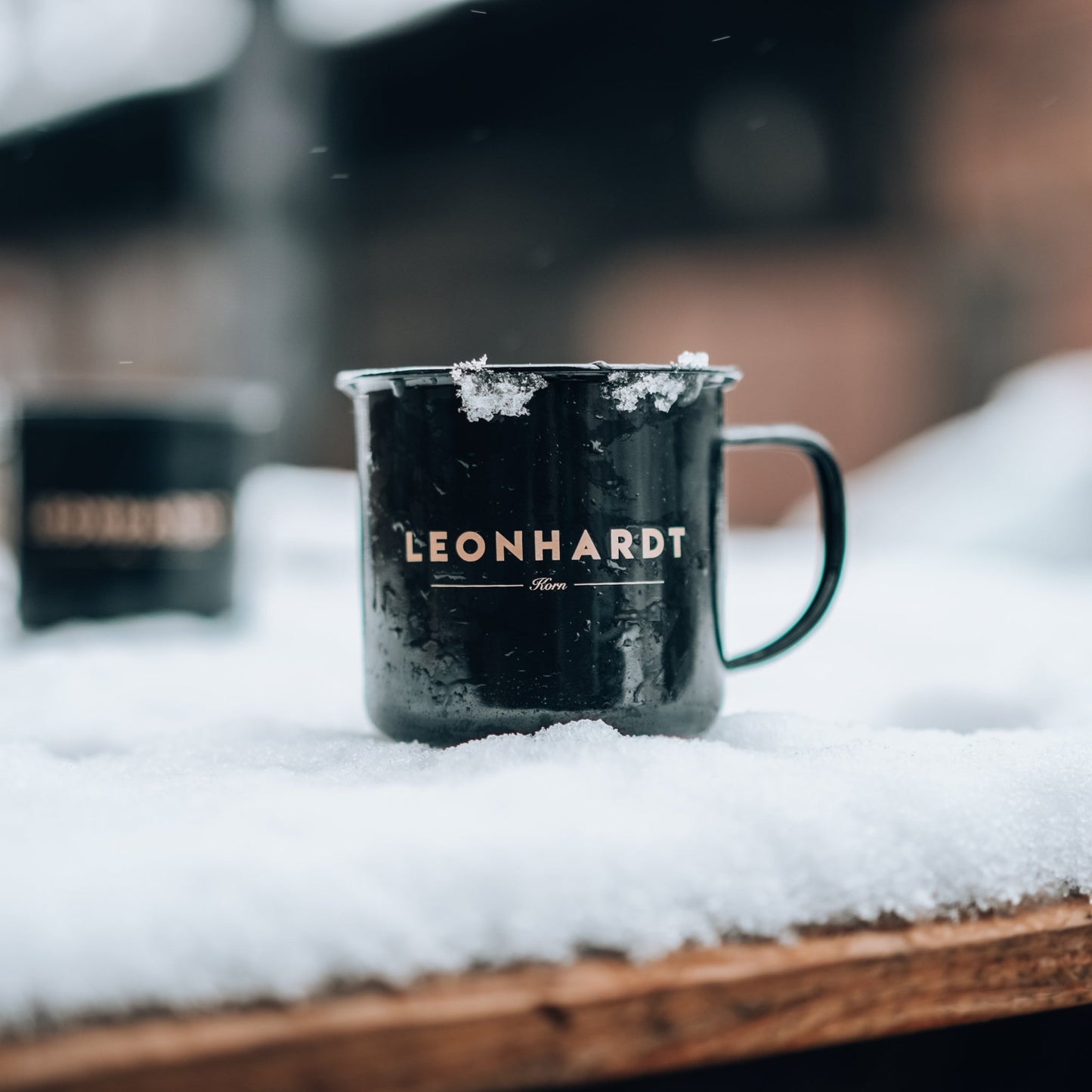 Leonhardt Korn // Emaille Becher - Leonhardt Korn